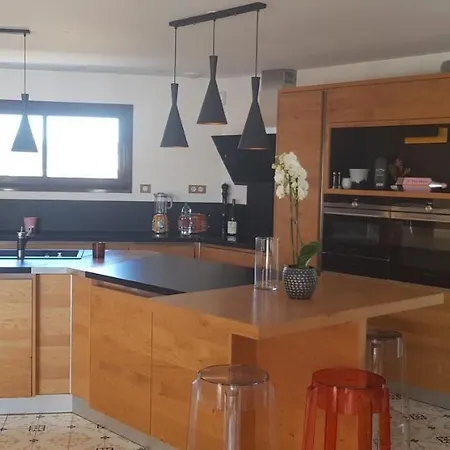 Holiday home House With Swimming Pool 2km From The Beach *