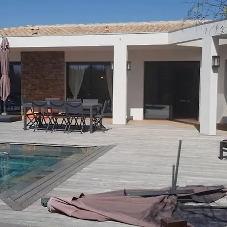 House With Swimming Pool 2km From The Beach Sainte-Maxime