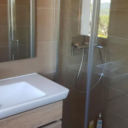 House With Swimming Pool 2km From The Beach Holiday home *